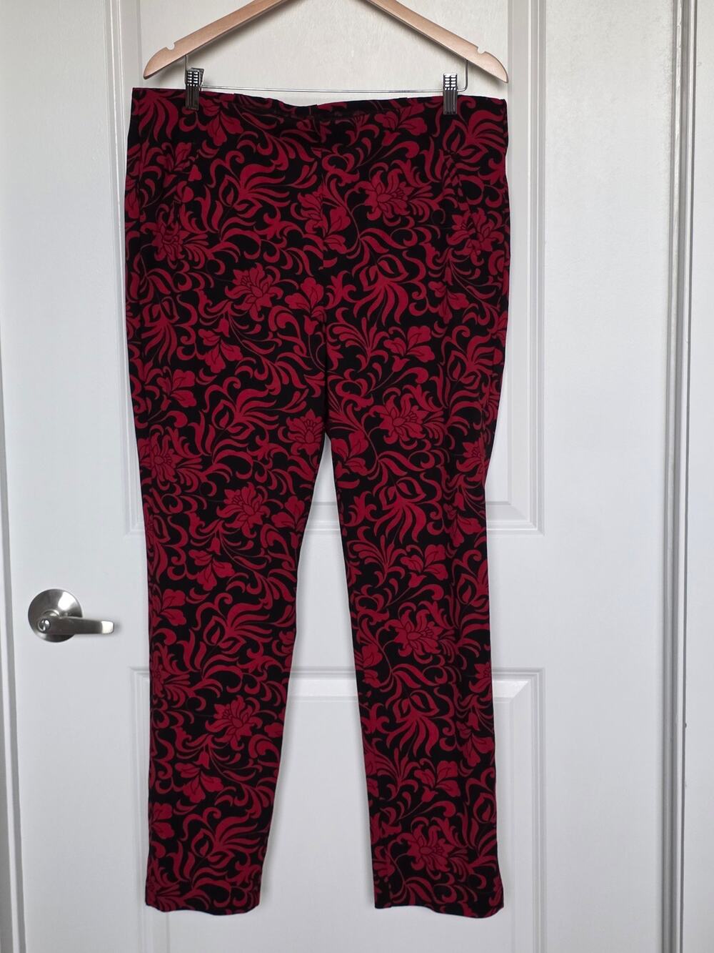 Chicos Juliet Swirl Print Ankle Pants